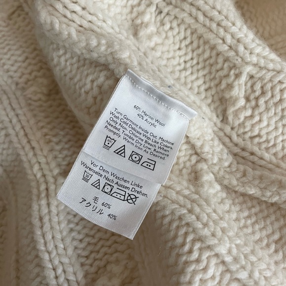 Eddie Bauer Merino Wool blend cable knit sweater - Picture 5 of 5